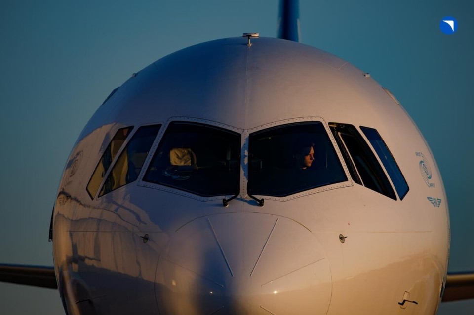 俄羅斯MC-21客機實現關鍵突破 首架搭載國產系統與設備原型機成功首飛